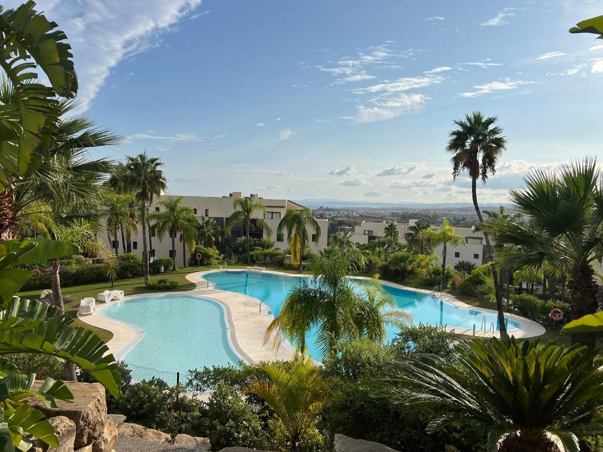 Amazing Two Bedroom Apartment In Los Flamingos, Marbella Estepona Luaran gambar
