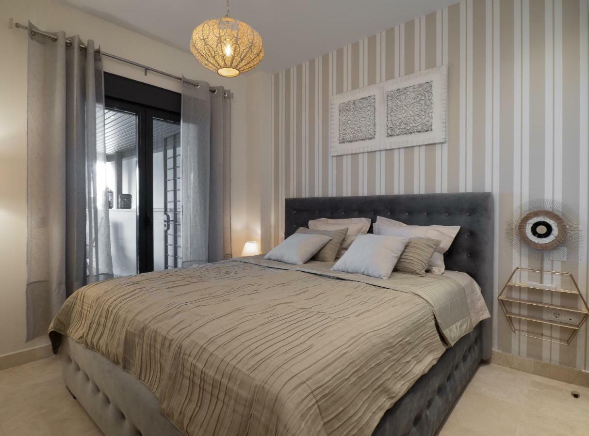 Amazing Two Bedroom Apartment In Los Flamingos, Marbella Estepona Luaran gambar