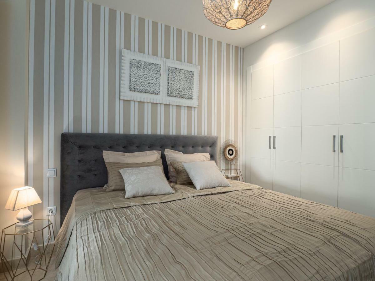 Amazing Two Bedroom Apartment In Los Flamingos, Marbella Estepona Luaran gambar