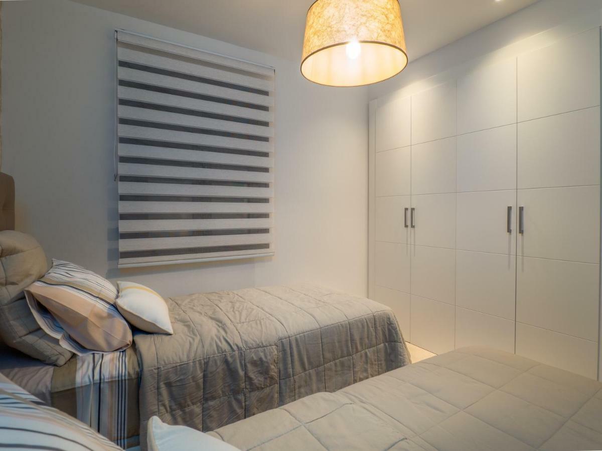 Amazing Two Bedroom Apartment In Los Flamingos, Marbella Estepona Luaran gambar