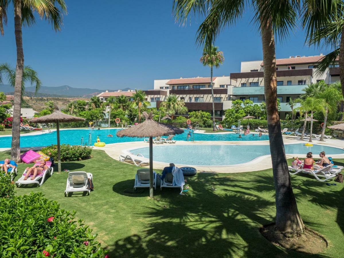Amazing Two Bedroom Apartment In Los Flamingos, Marbella Estepona Luaran gambar