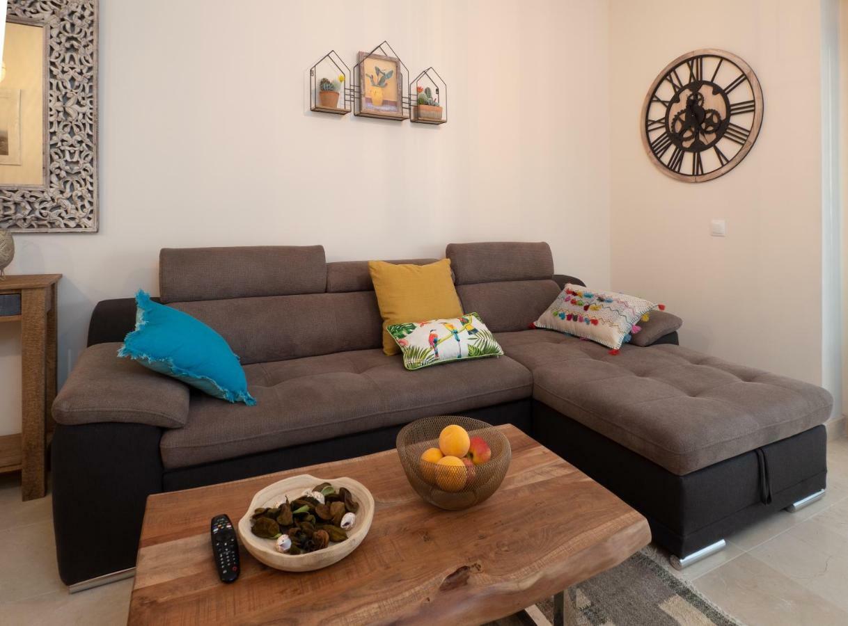 Amazing Two Bedroom Apartment In Los Flamingos, Marbella Estepona Luaran gambar
