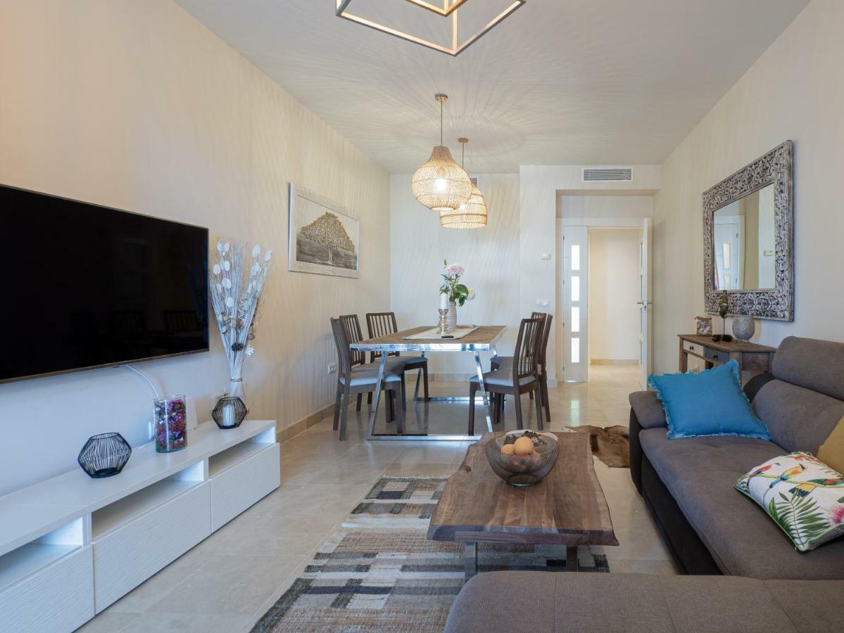 Amazing Two Bedroom Apartment In Los Flamingos, Marbella Estepona Luaran gambar
