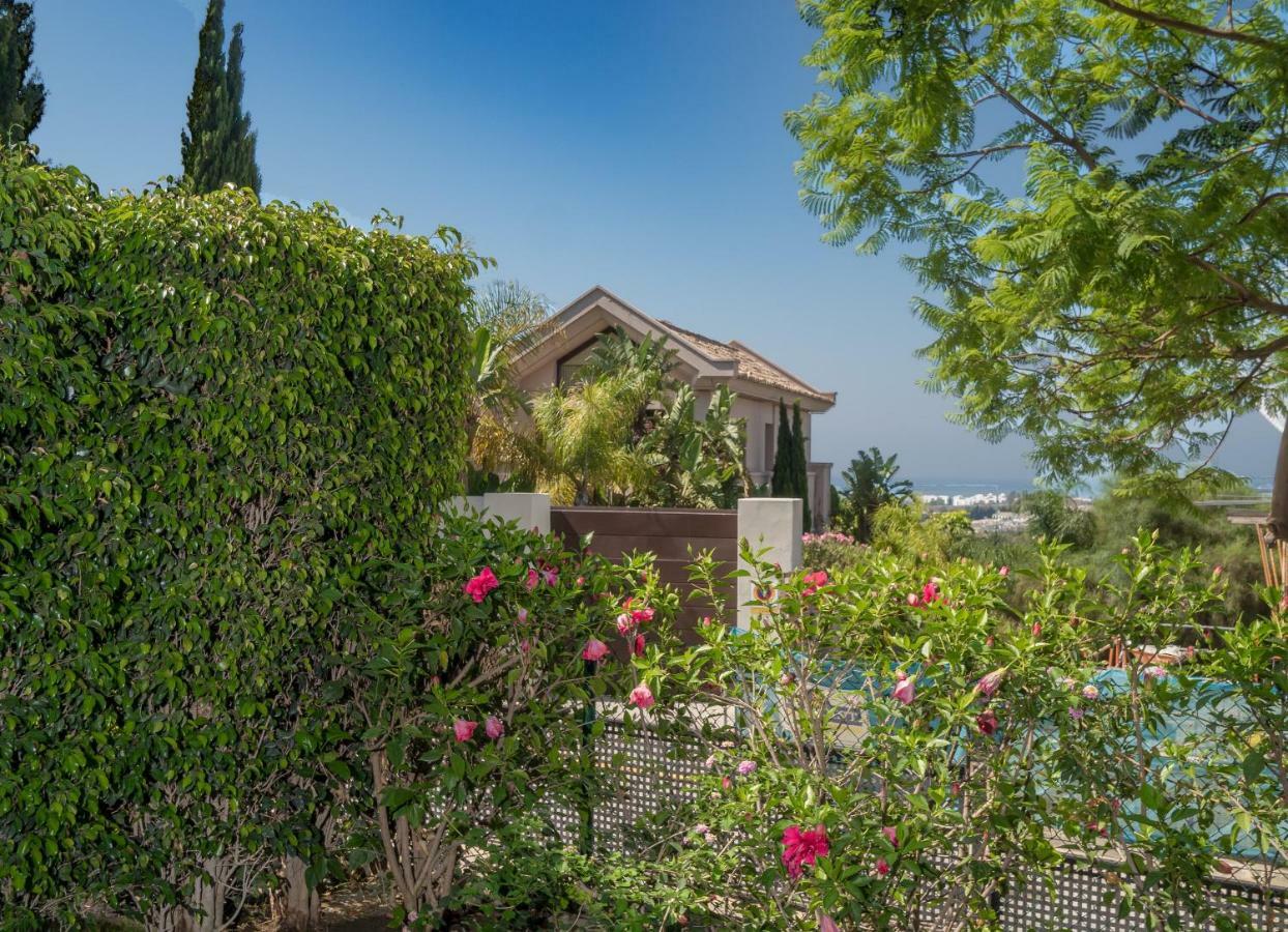 Amazing Two Bedroom Apartment In Los Flamingos, Marbella Estepona Luaran gambar